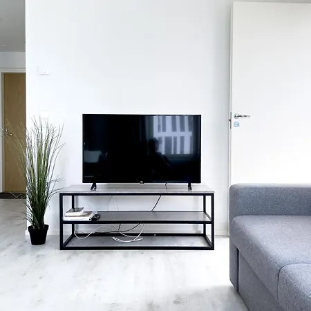 Aseman Portti - Stunning 1br 13th Floor Appartement